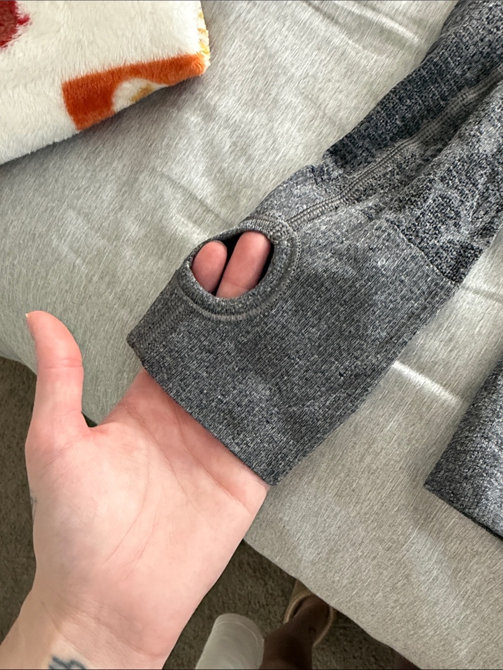 Lululemon Swiftly Long Sleeve Seamless Athletic Top - Gray - Picture 4 of 6